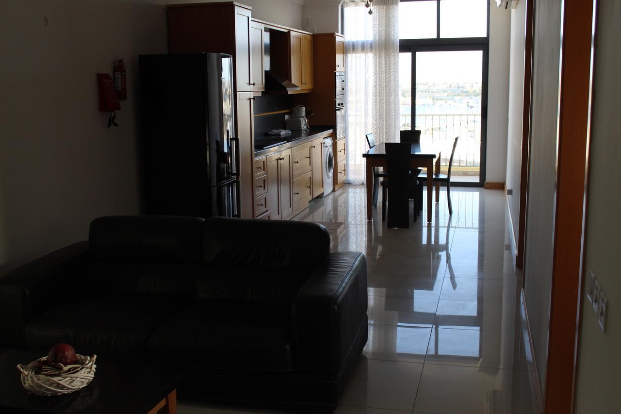 Medmalta Apartment Daniel Court Gzira Luaran gambar